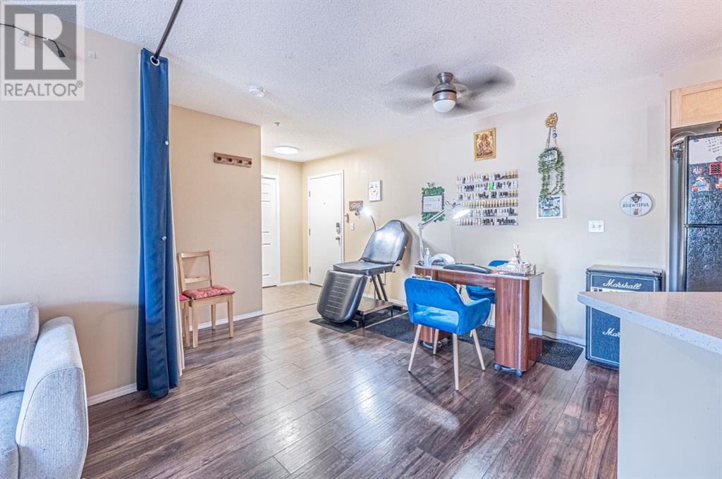 Photo 10 of 7105 304 Mackenzie Way Sw, Airdrie AB