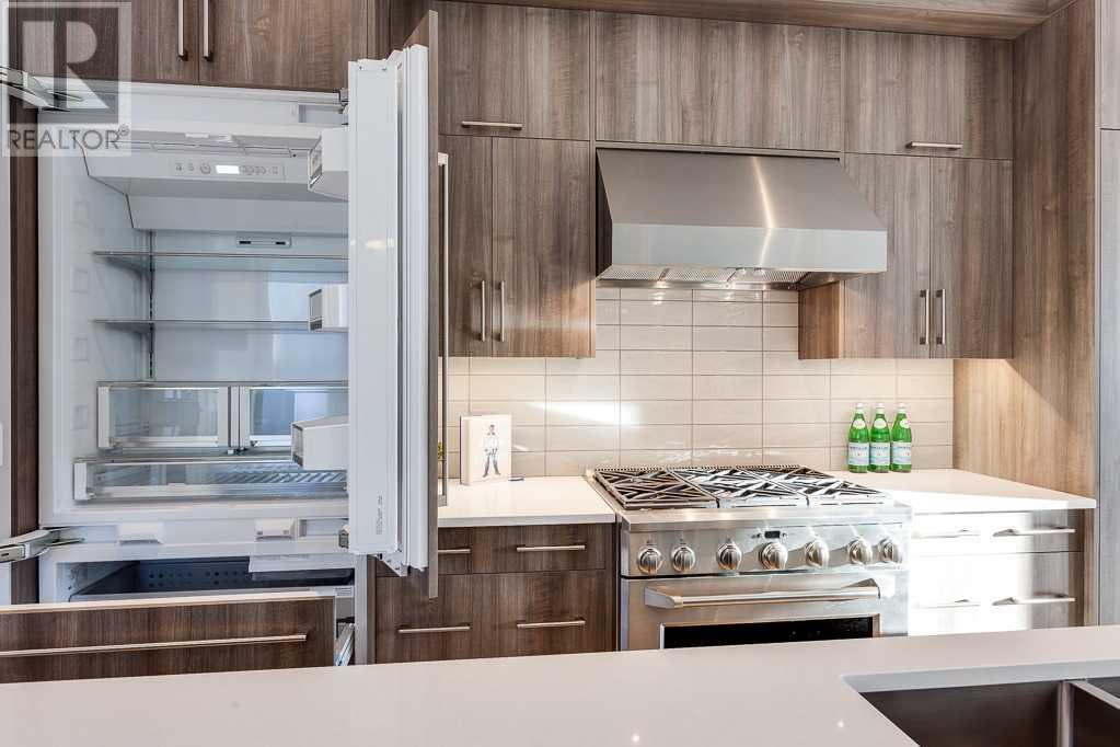 Single Family House for Sale in   Avenue SW North Glenmore Park Calgary 