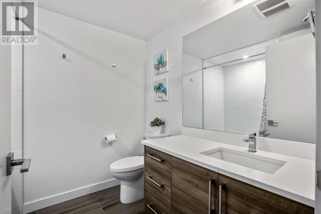 Single Family House for Sale in   Avenue SW North Glenmore Park Calgary 