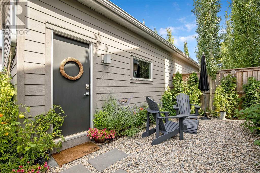 Single Family House for Sale in   Avenue SW North Glenmore Park Calgary 