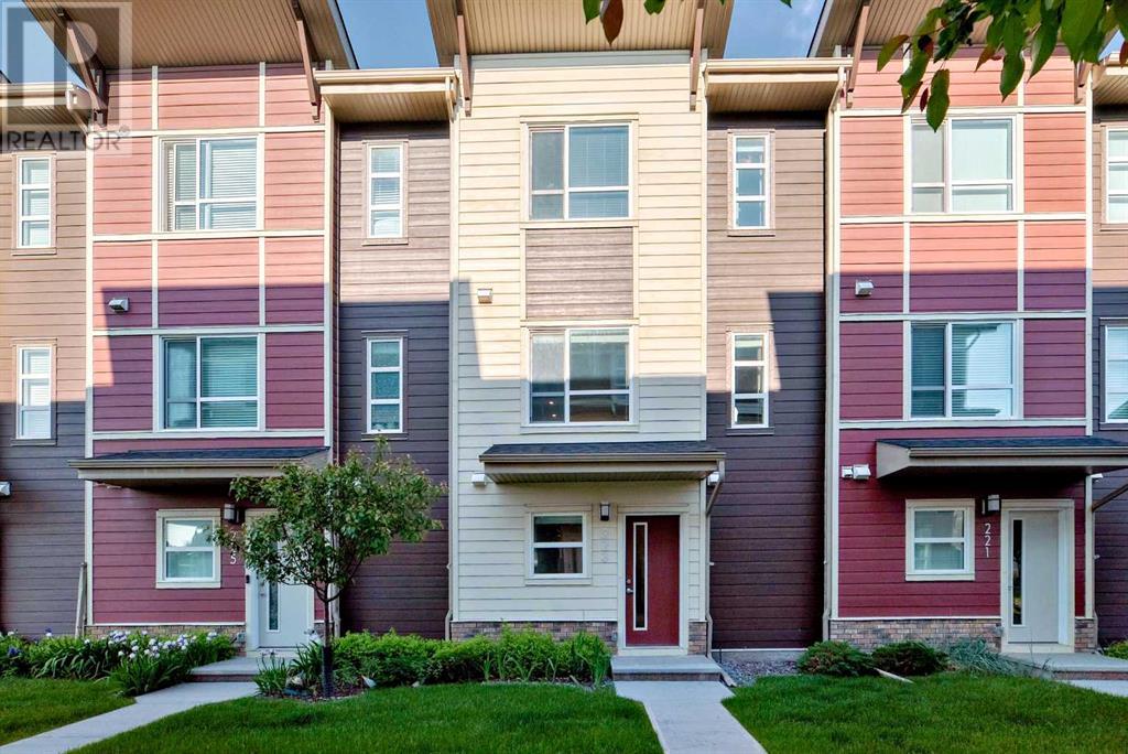 Single Family House for Sale in  Harvest Hills Common NE Harvest Hills Calgary 