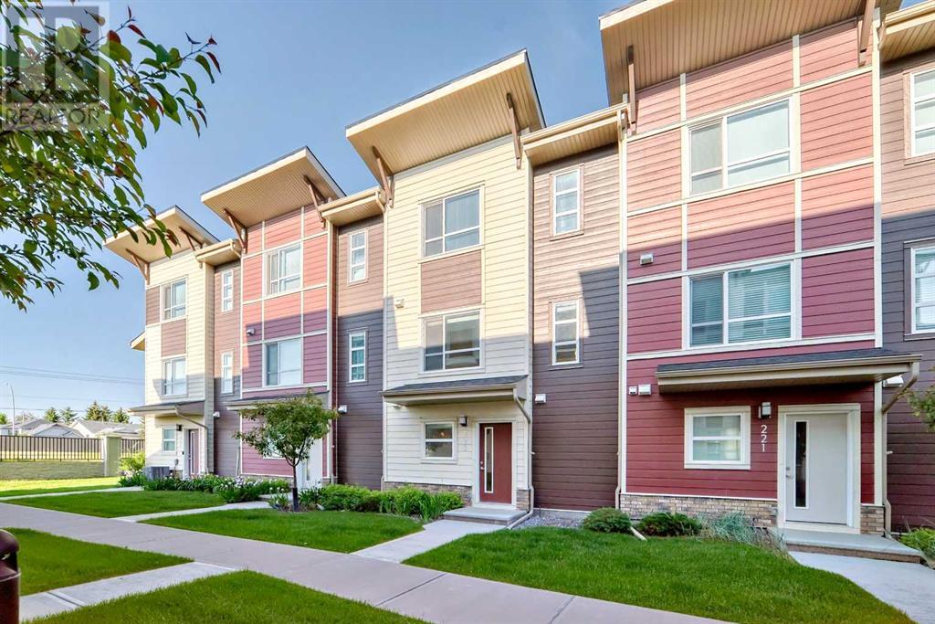 Single Family House for Sale in  Harvest Hills Common NE Harvest Hills Calgary 