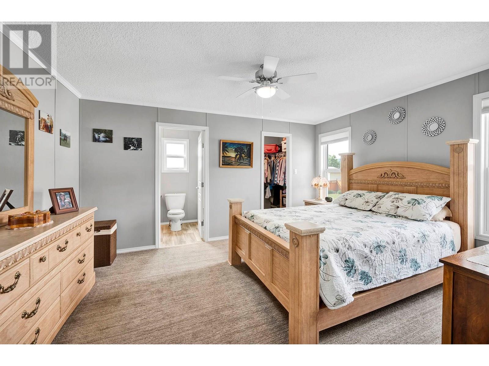 Photo 4 of 1337 Bostock Crescent, Pritchard BC