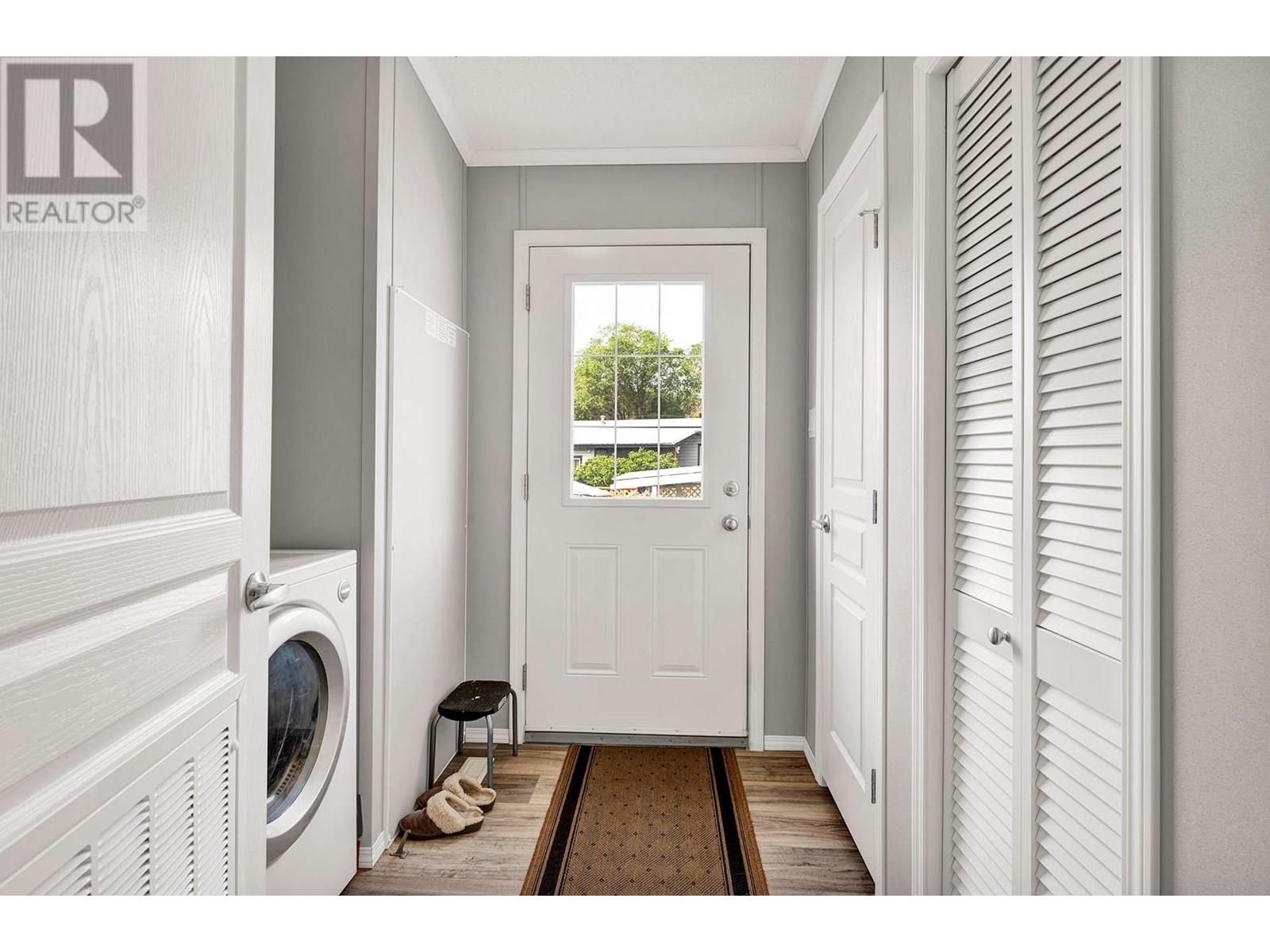 Photo 9 of 1337 Bostock Crescent, Pritchard BC