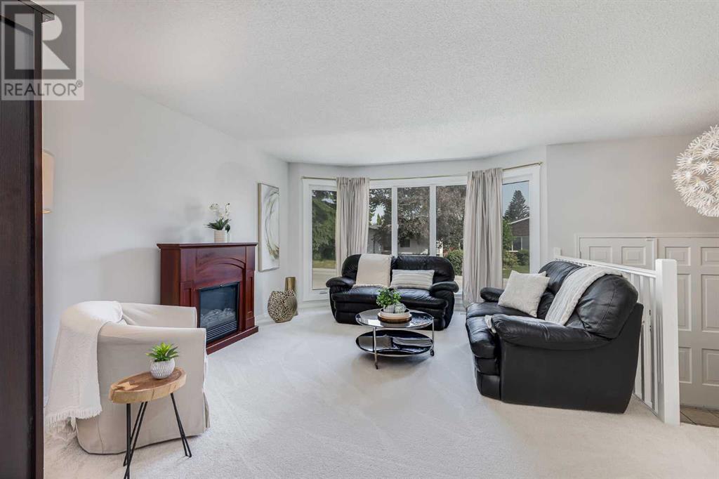 Single Family House Bi-level for Sale in   Avenue SW Braeside Calgary 