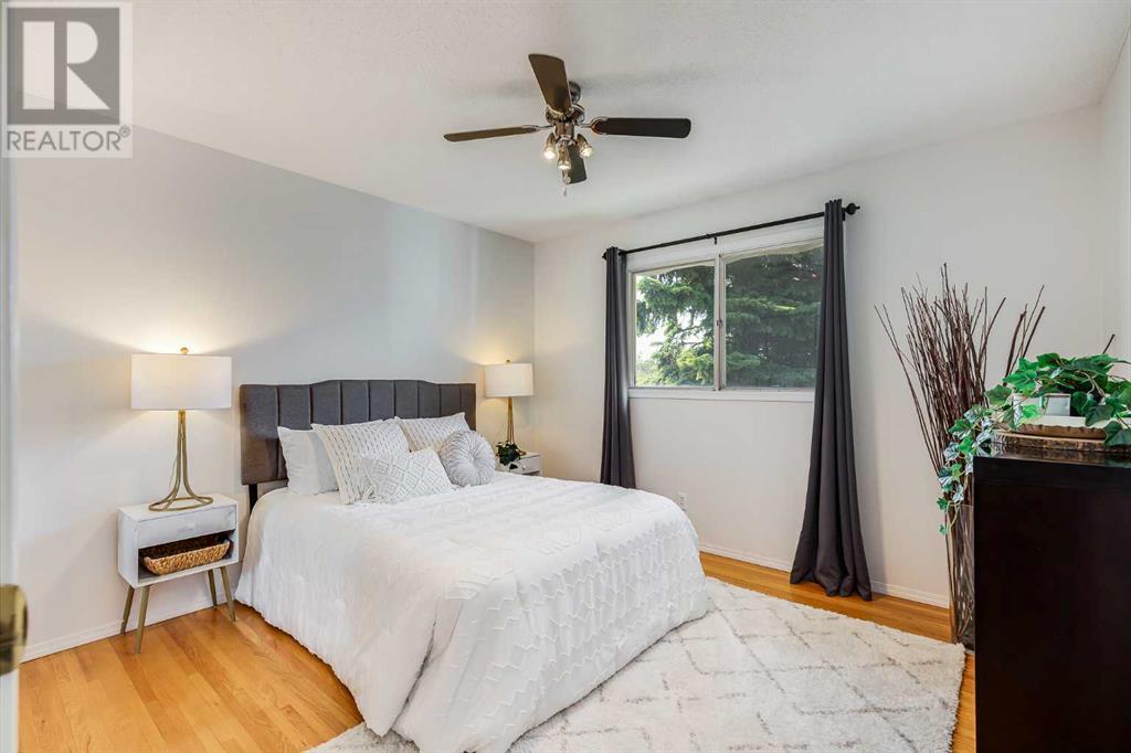 Single Family House Bi-level for Sale in   Avenue SW Braeside Calgary 