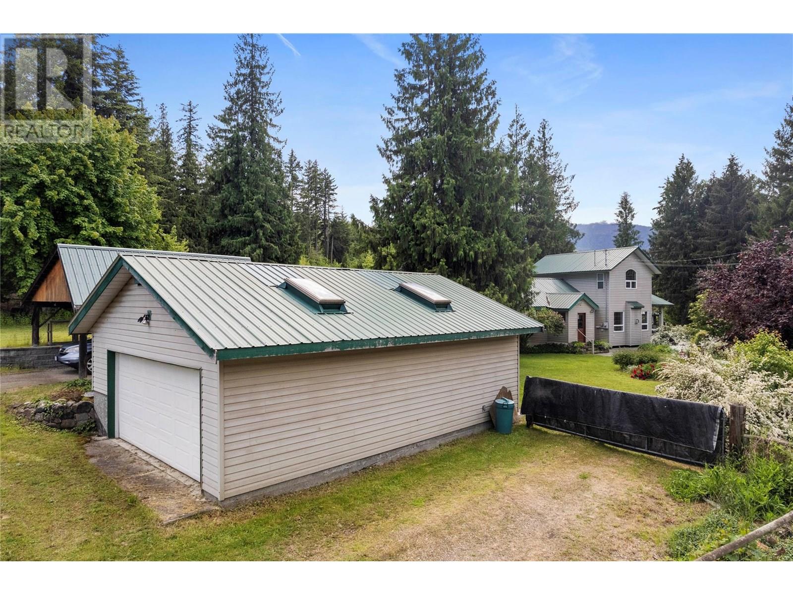 Photo 5 of 1756 Blind Bay Road, Blind Bay BC