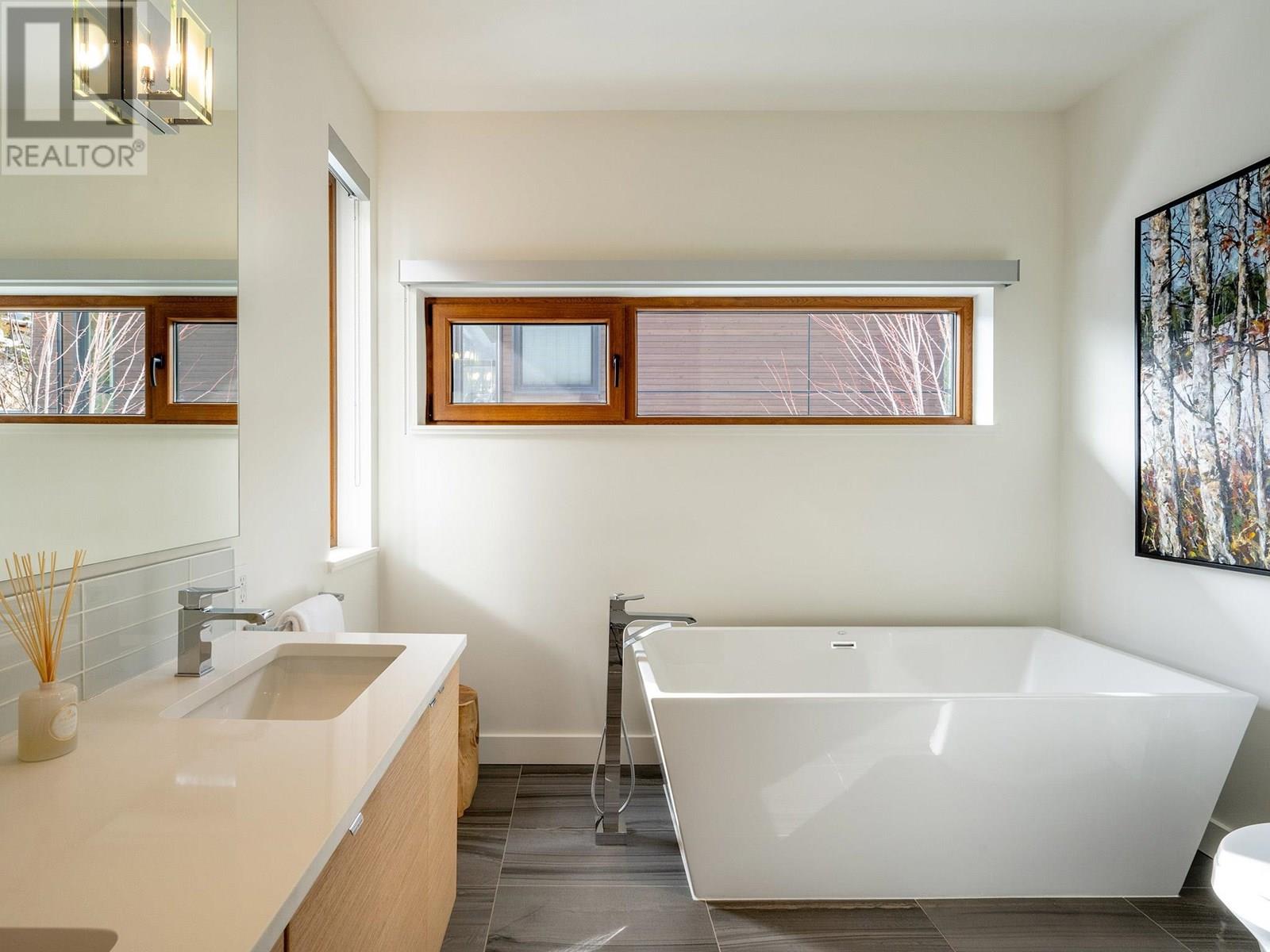 8505 ASHLEIGH MCIVOR DRIVE, Whistler real estate listing R2980562