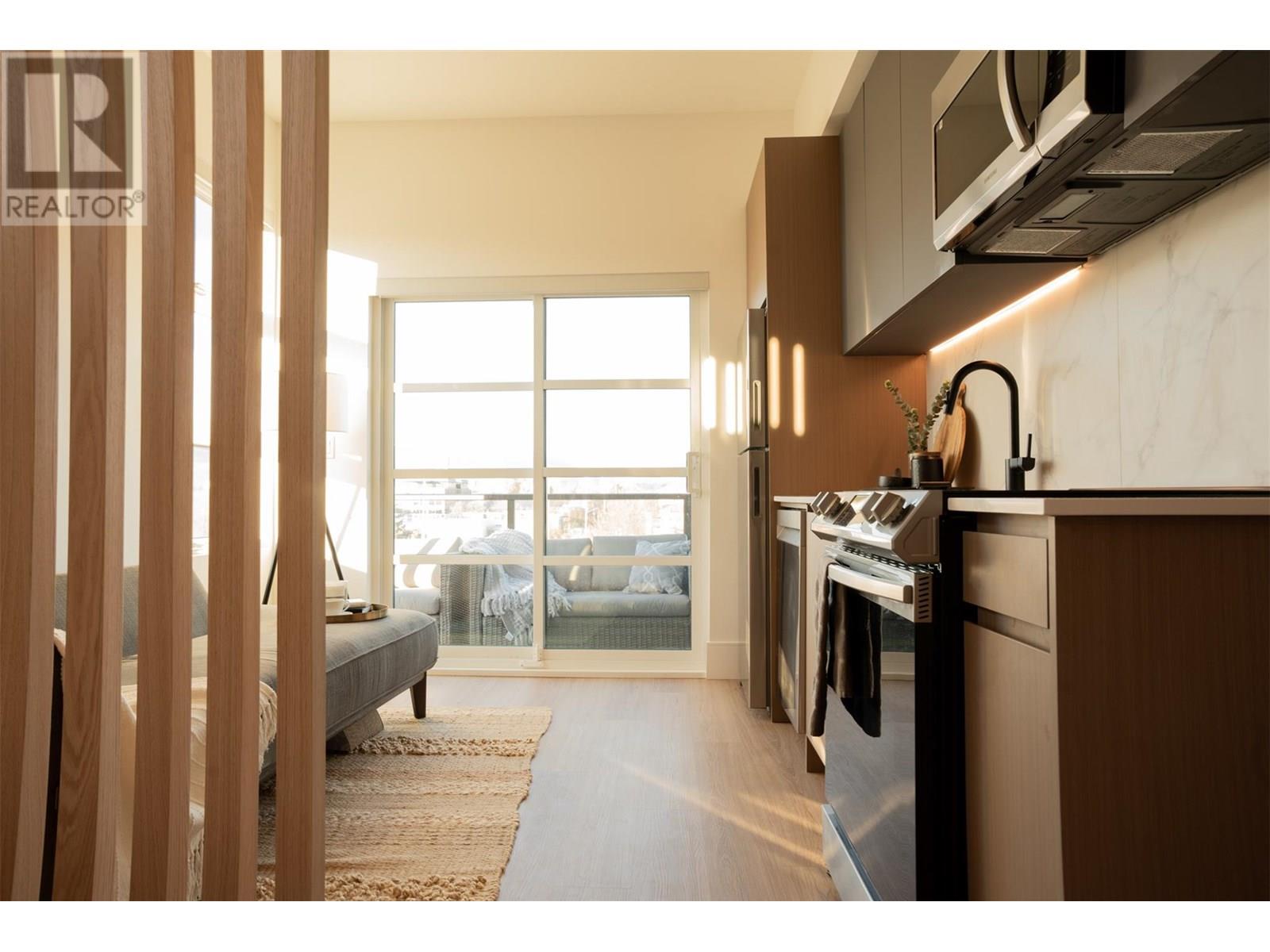 518 720 KLO Road, Kelowna