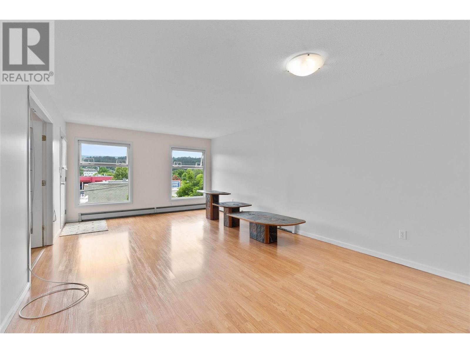 304 851 5 Avenue Southwest, Salmon Arm