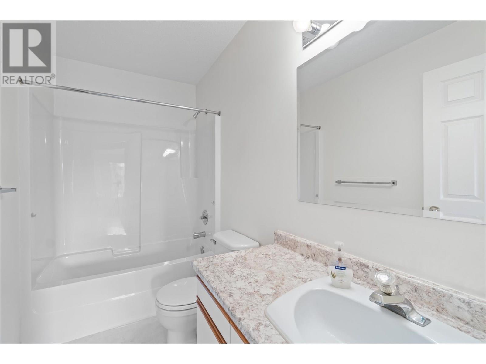 304 851 5 Avenue Southwest, Salmon Arm