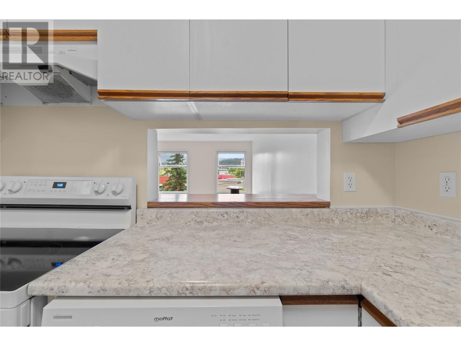 304 851 5 Avenue Southwest, Salmon Arm