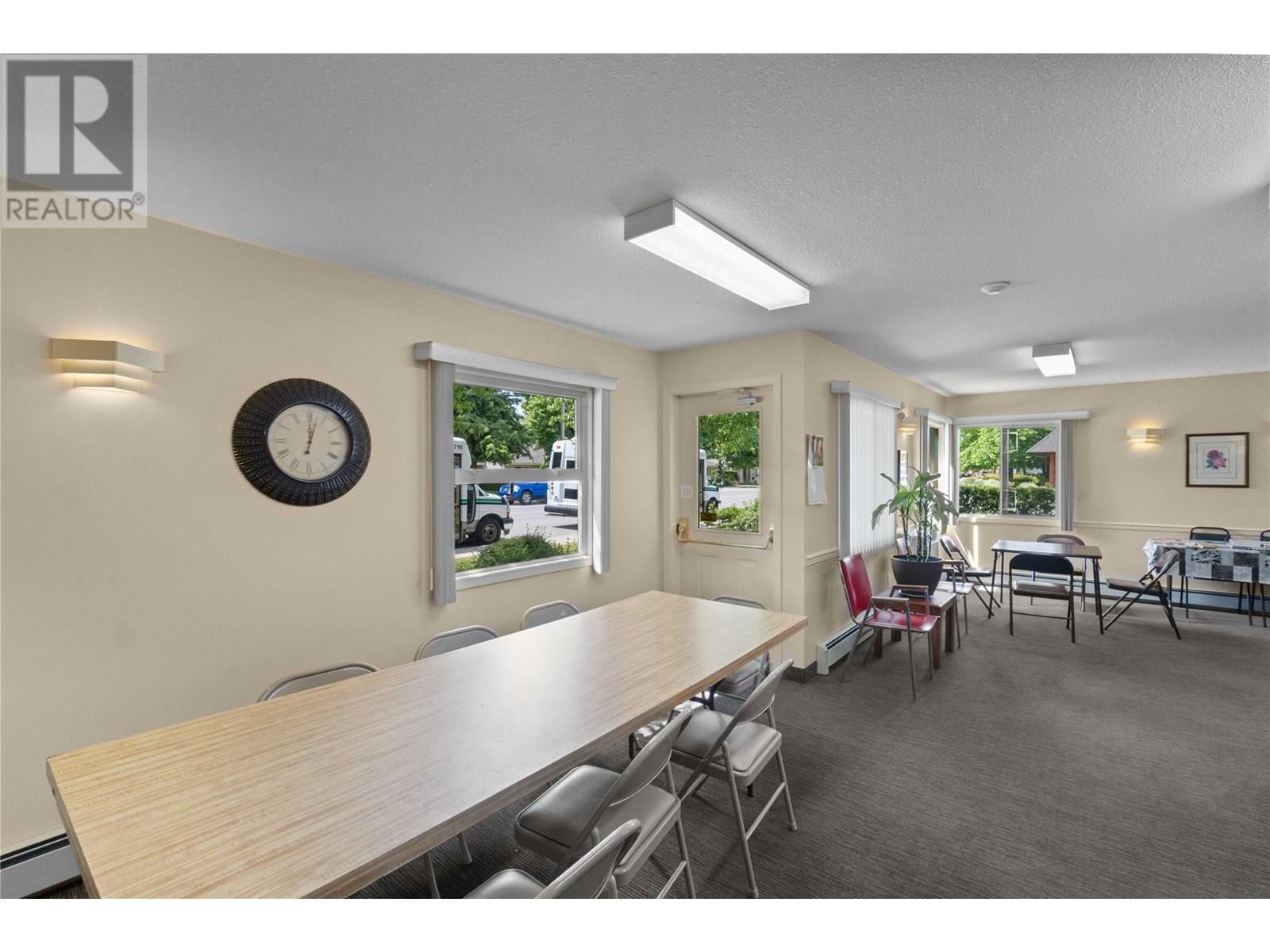 304 851 5 Avenue Southwest, Salmon Arm