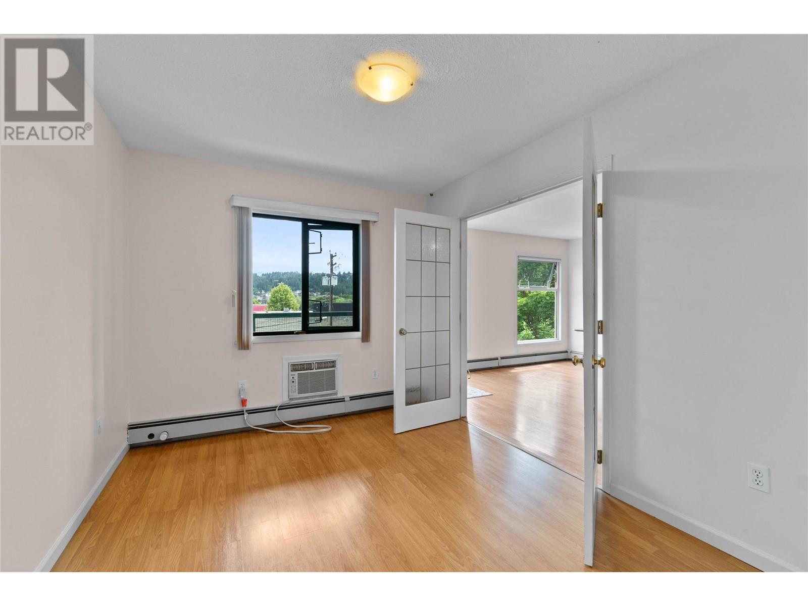 304 851 5 Avenue Southwest, Salmon Arm
