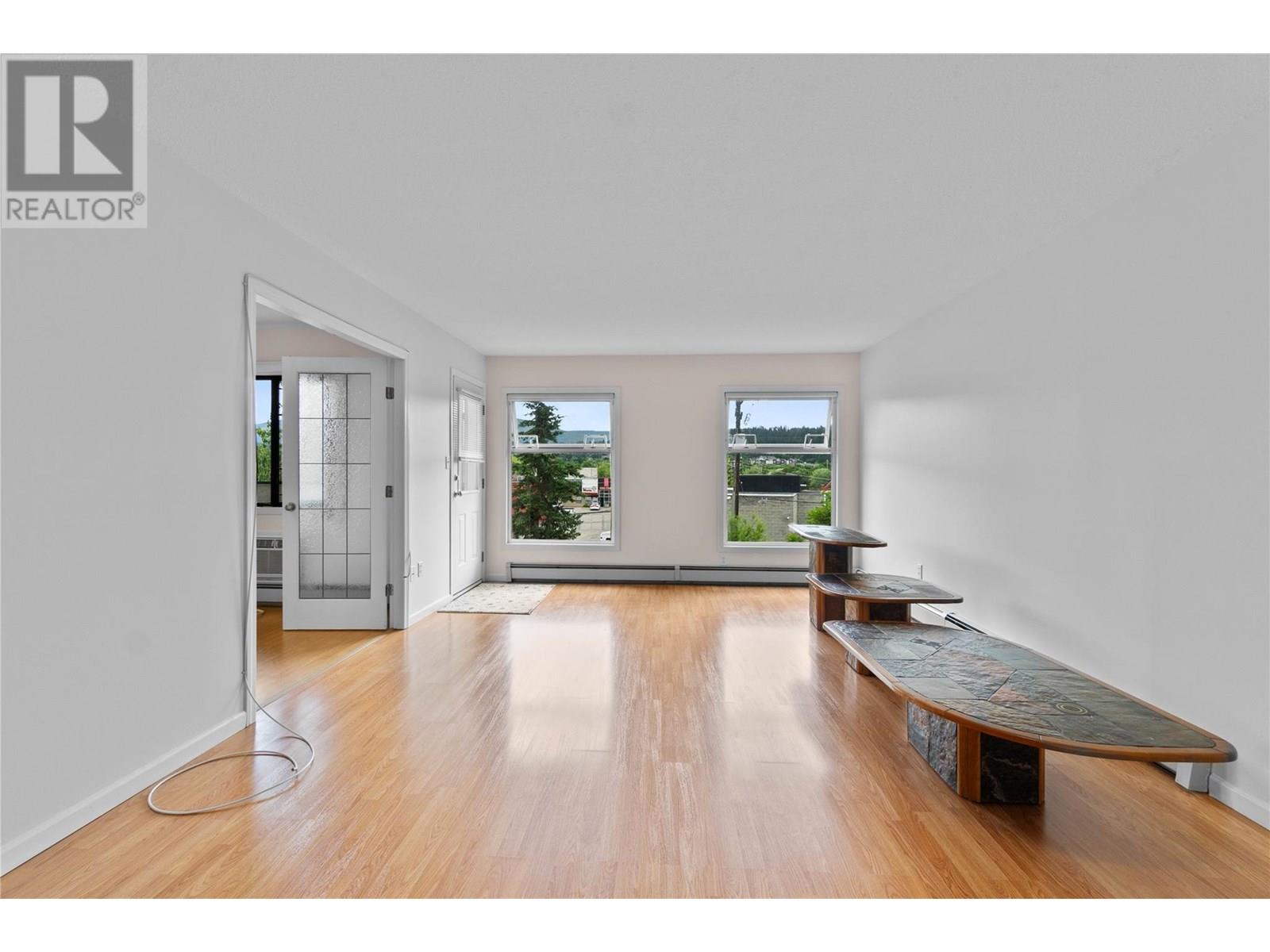 304 851 5 Avenue Southwest, Salmon Arm