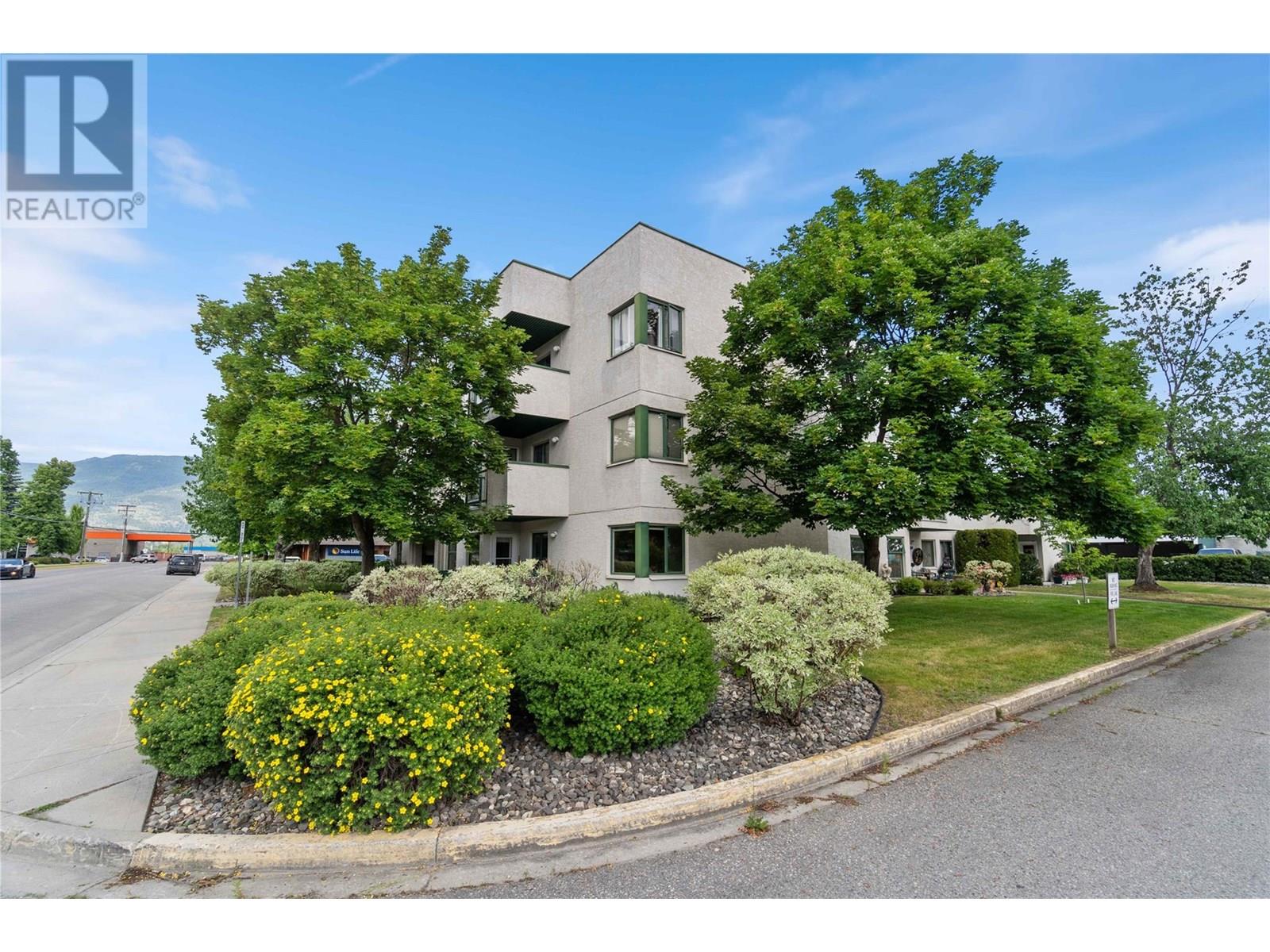 304 851 5 Avenue Southwest, Salmon Arm