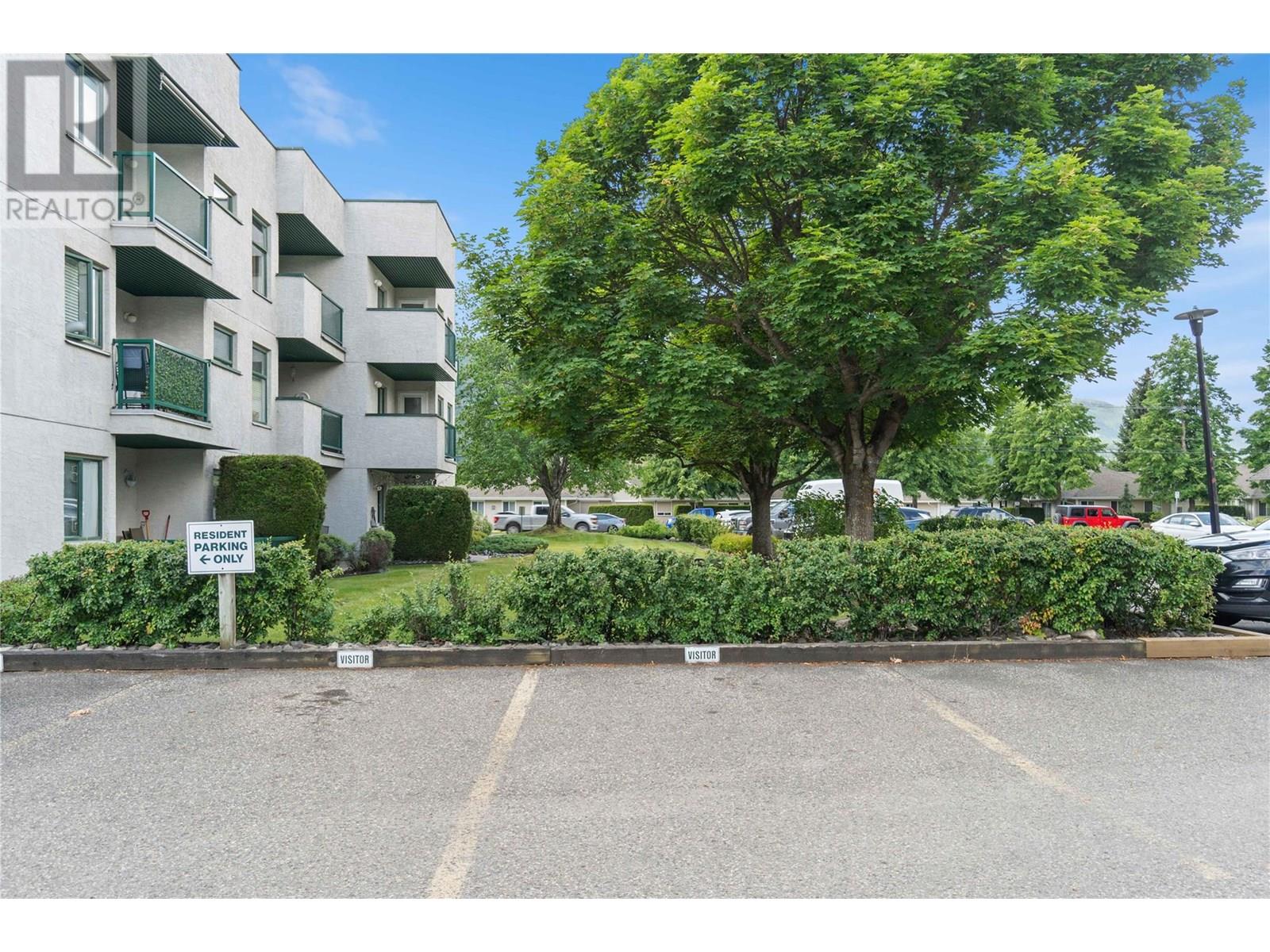304 851 5 Avenue Southwest, Salmon Arm