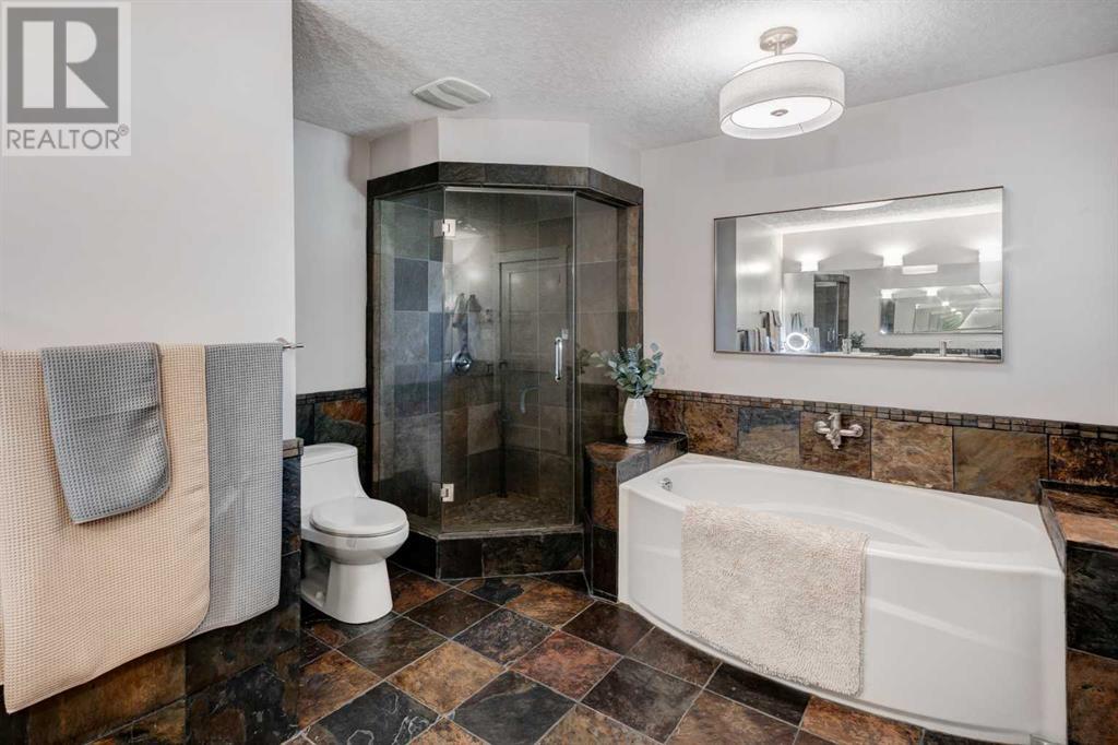 Single Family House for Sale in  Lissington Drive SW North Glenmore Park Calgary 