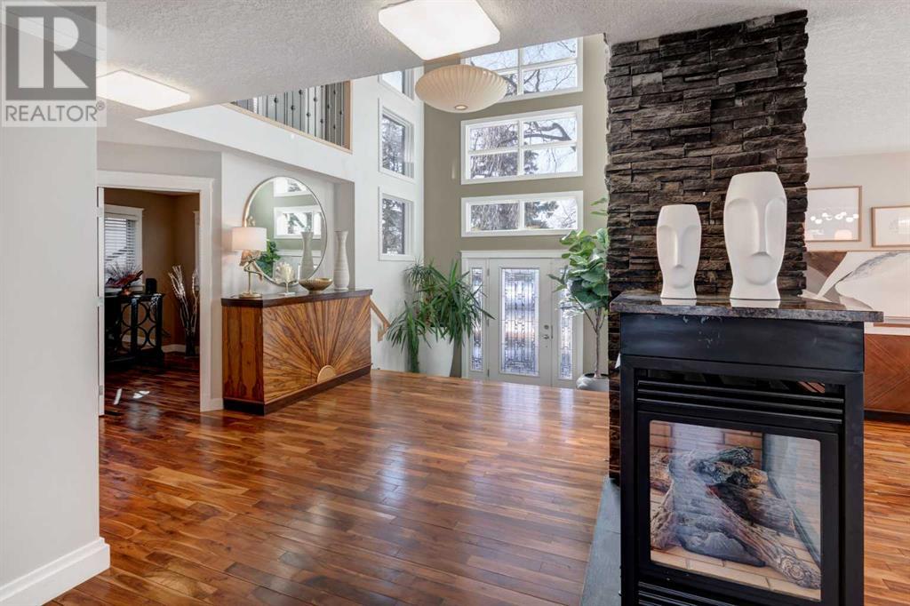 Single Family House for Sale in  Lissington Drive SW North Glenmore Park Calgary 