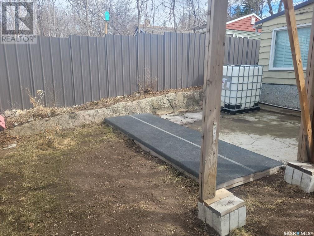 Photo 46 of 1105 5th Avenue, Regina Beach SK