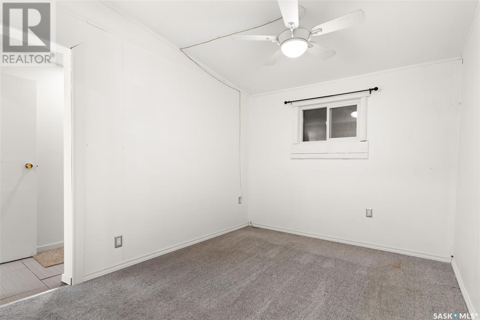 Photo 19 of 1105 5th Avenue, Regina Beach SK