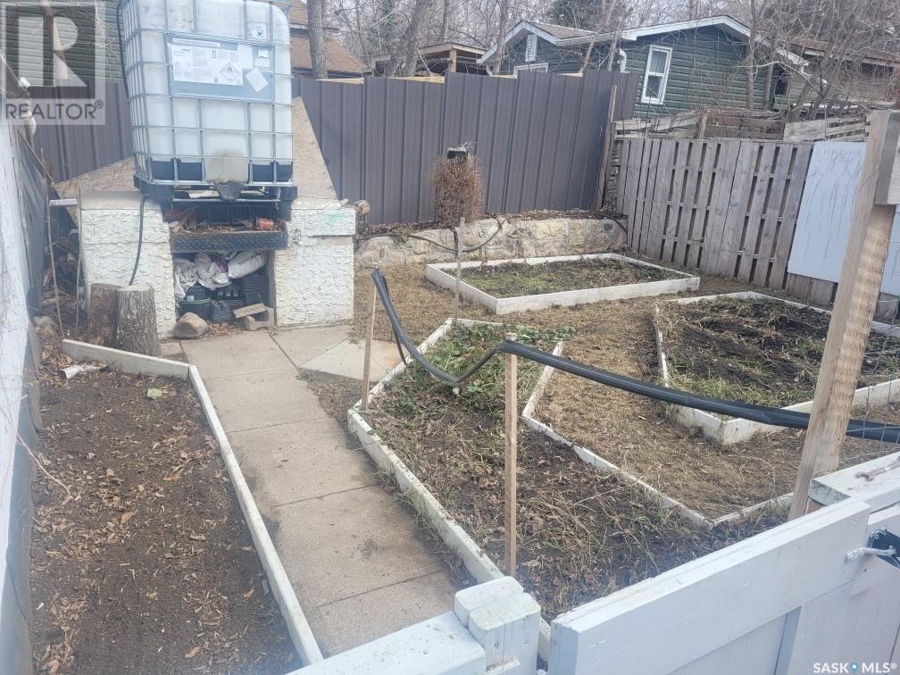 Photo 48 of 1105 5th Avenue, Regina Beach SK