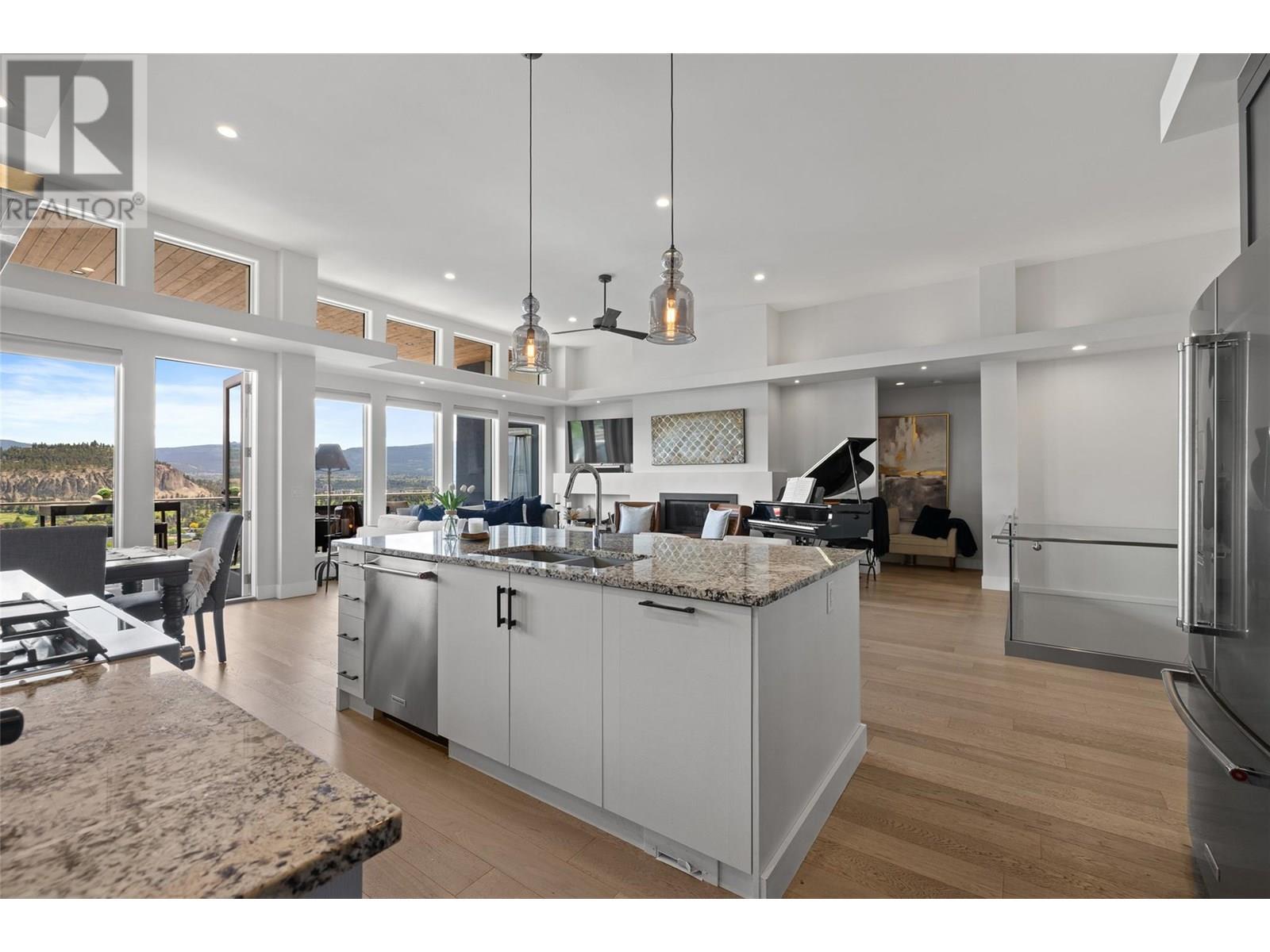  1455 Benzer Court, Kelowna
