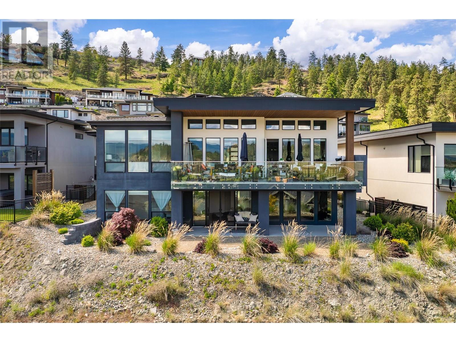 1455 Benzer Court, Kelowna