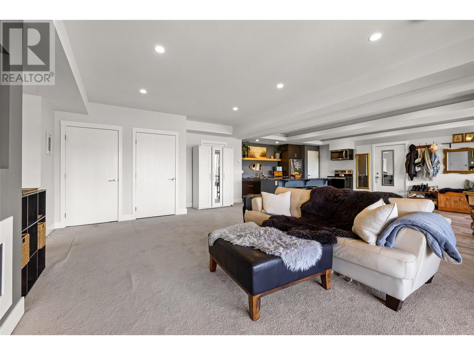  1455 Benzer Court, Kelowna