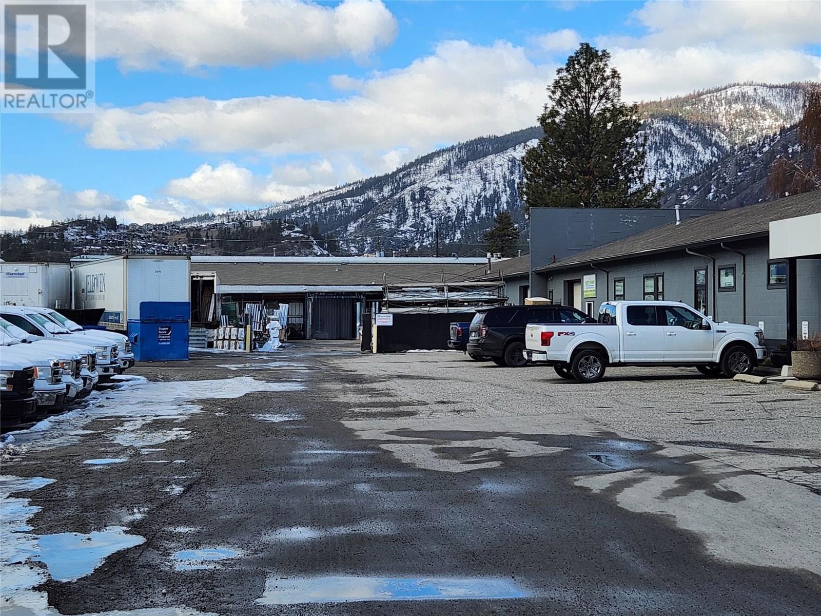  2490 Ross Road, West Kelowna