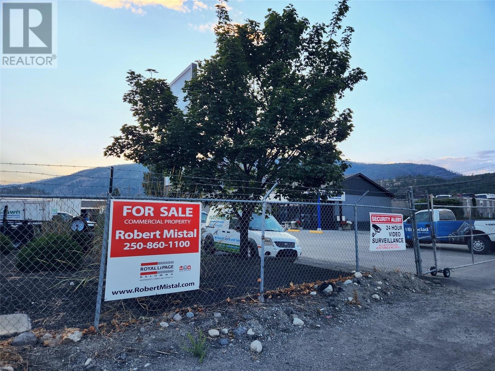  2490 Ross Road, West Kelowna