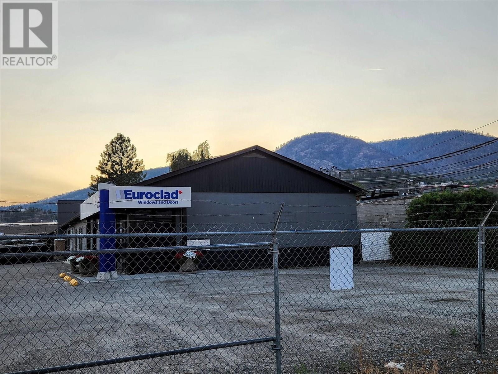  2490 Ross Road, West Kelowna