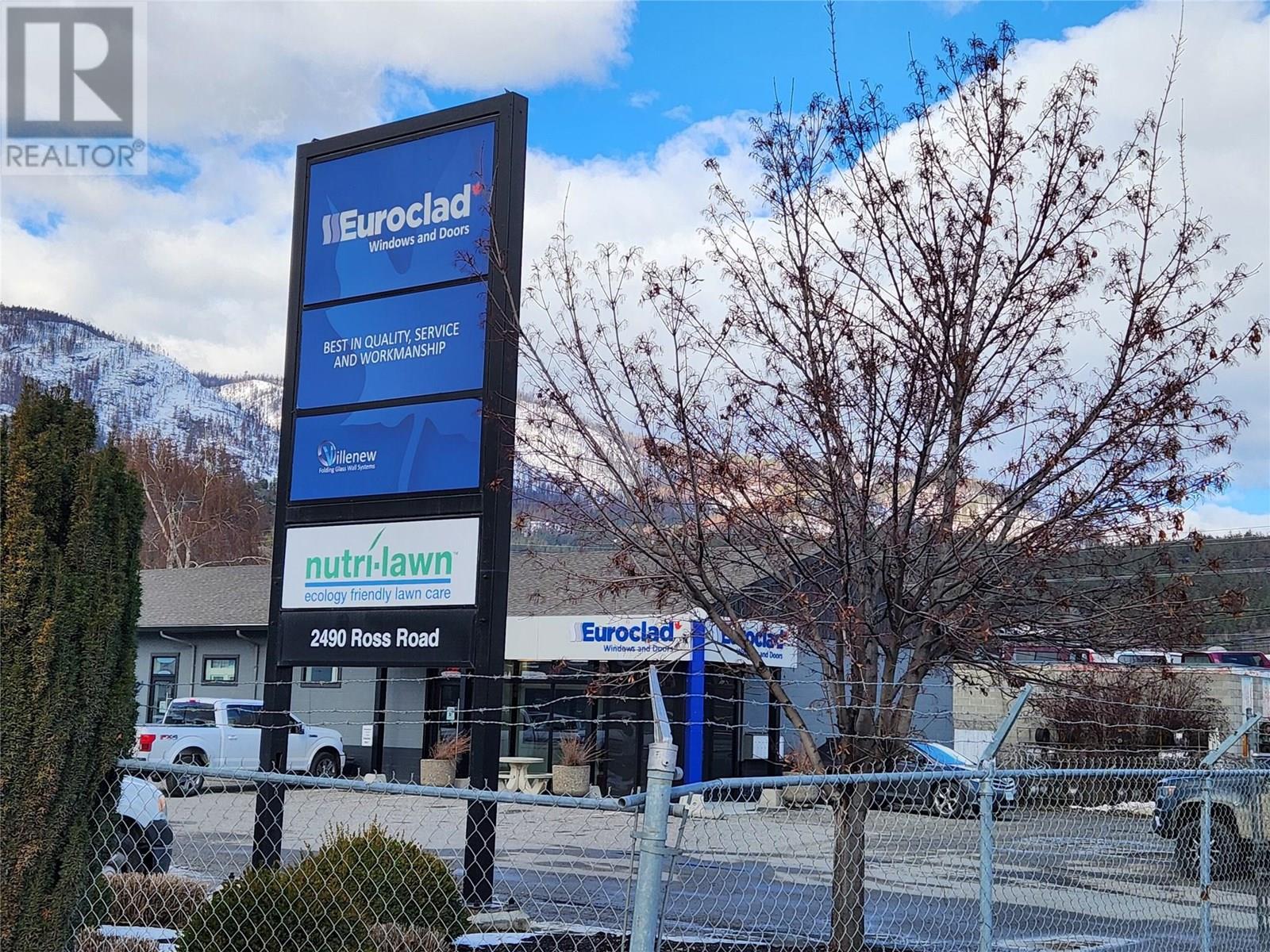  2490 Ross Road, West Kelowna
