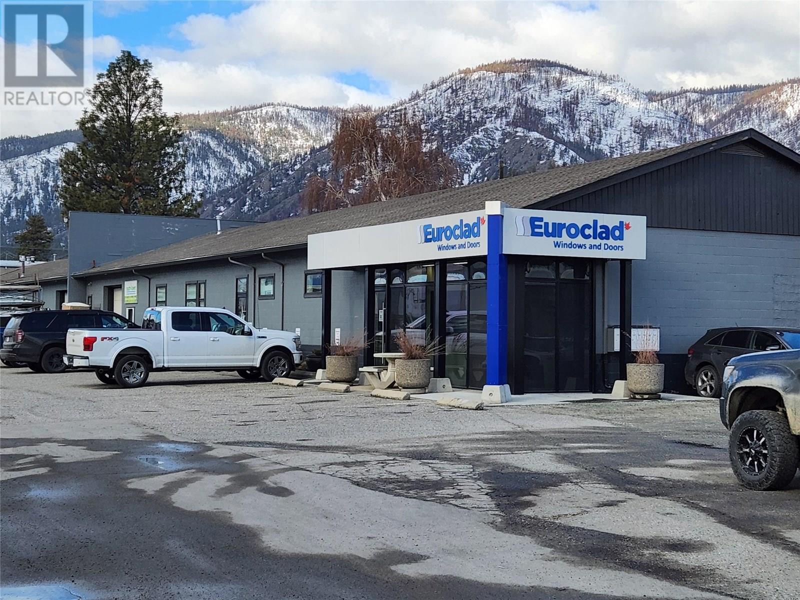  2490 Ross Road, West Kelowna