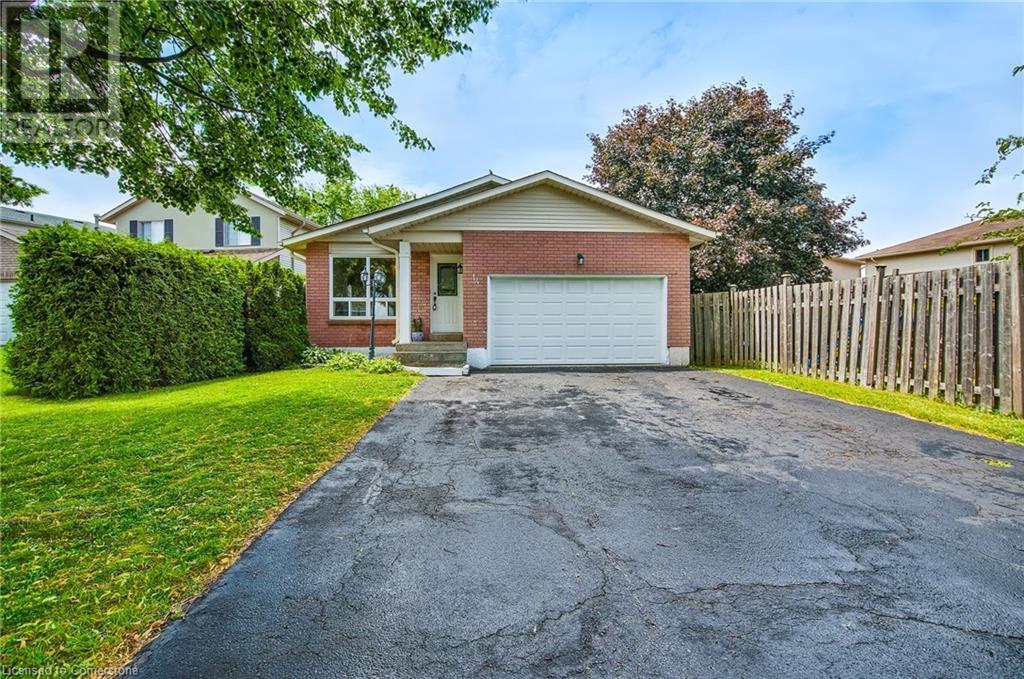 Photo 42 of 14 Ashridge Place, Hamilton ON