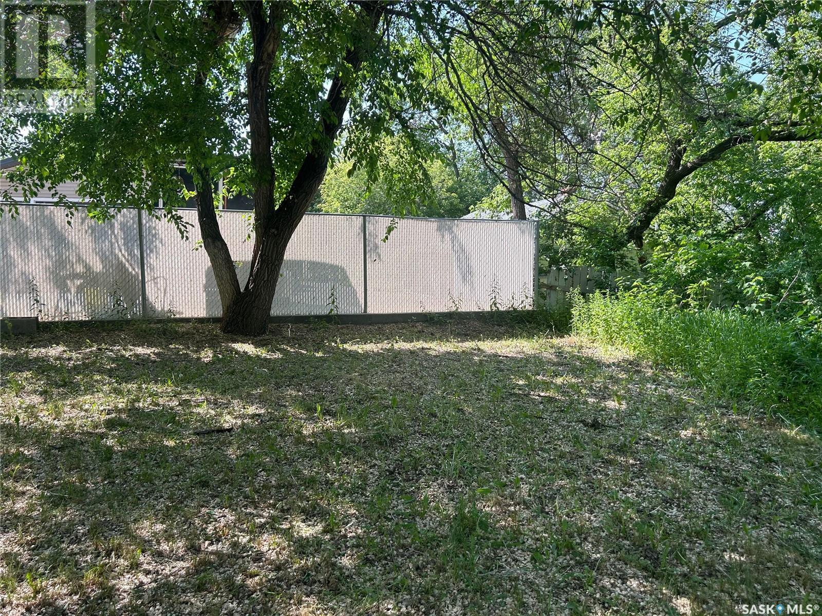 Photo 16 of 454 7th Street E, Regina Beach SK
