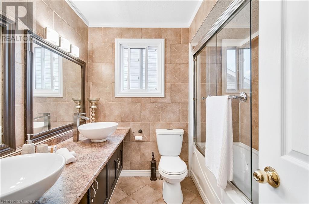 Photo 46 of 14 Ashridge Place, Hamilton ON