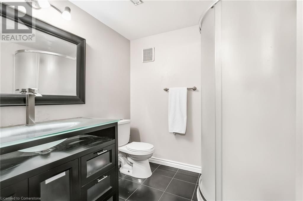 Photo 3 of 14 Ashridge Place, Hamilton ON