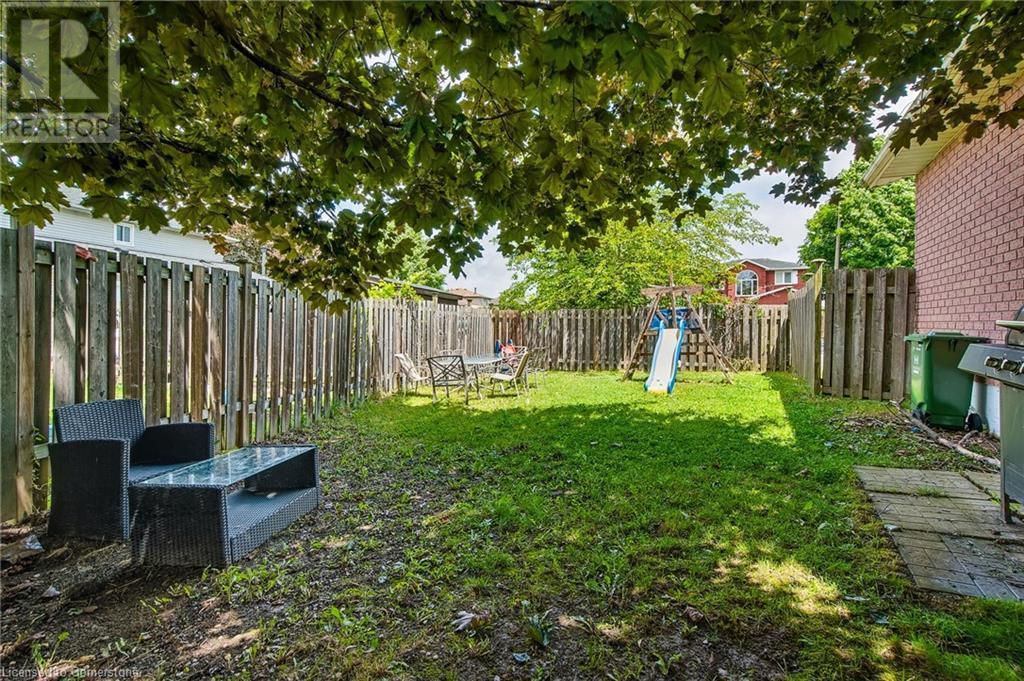 Photo 45 of 14 Ashridge Place, Hamilton ON