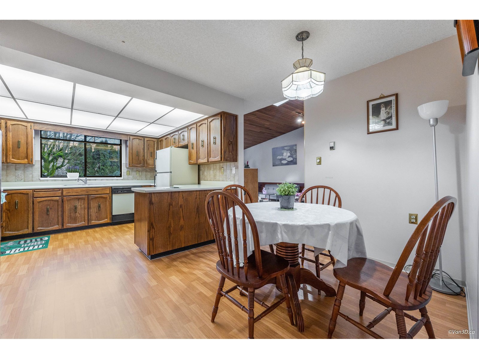 Photo 11 of 11437 Somerset Crescent, Delta BC
