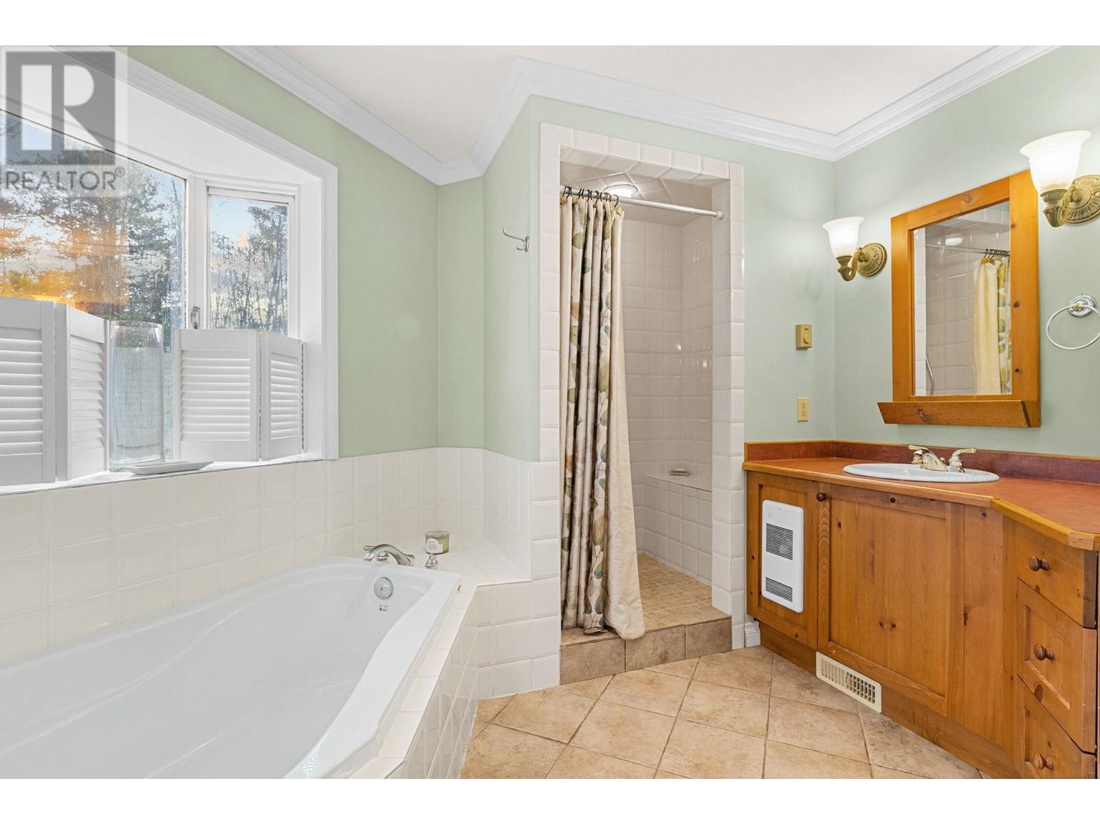 3330 McKellar Road, West Kelowna