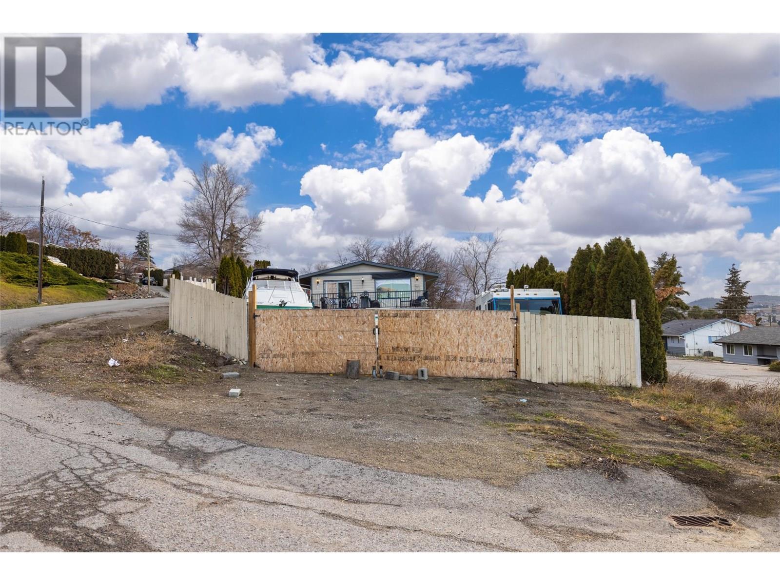 10957 Pheasant Road, Lake Country