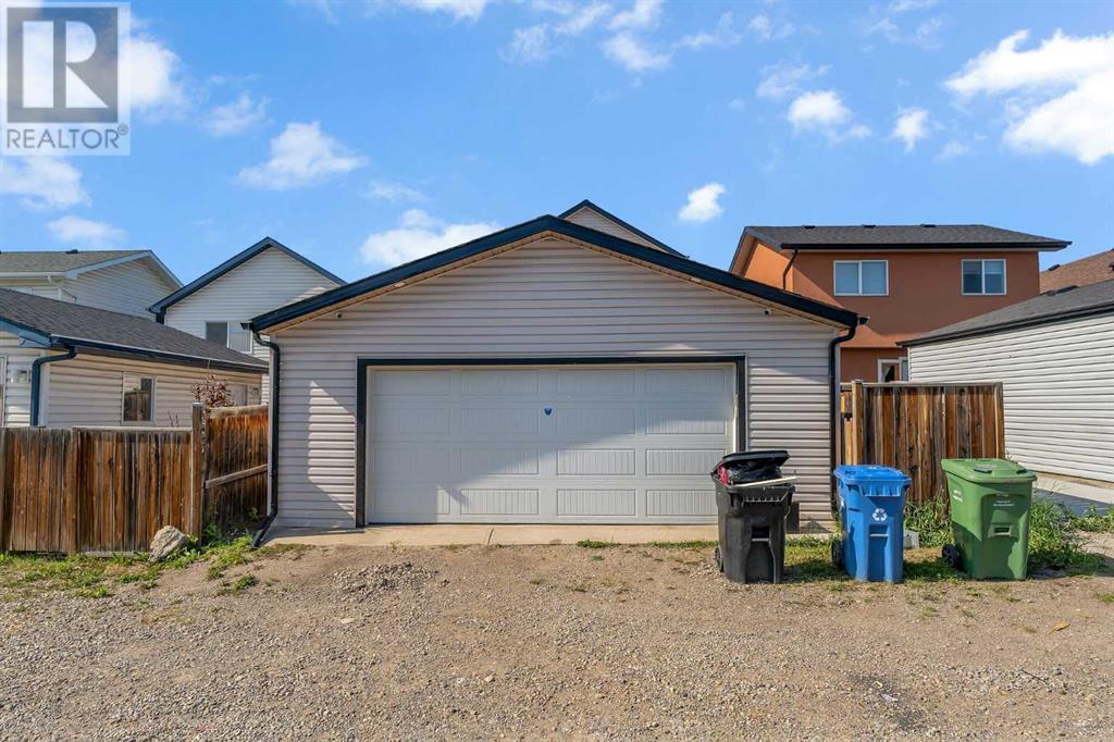 Single Family House for Sale in  Saddlemont Manor NE Saddle Ridge Calgary 