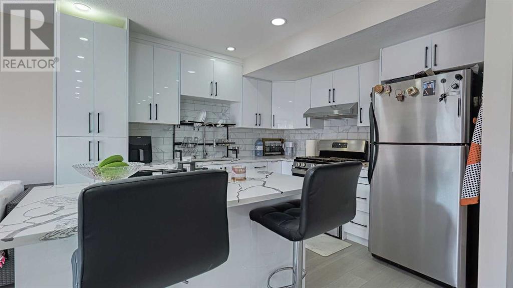 Single Family House for Sale in  Saddlecreek Crescent NE Saddle Ridge Calgary 