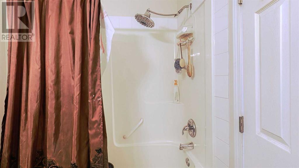 Single Family House for Sale in  Saddlecreek Crescent NE Saddle Ridge Calgary 