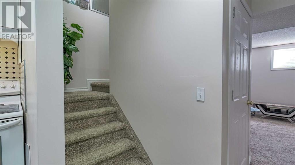 Single Family House for Sale in  Saddlecreek Crescent NE Saddle Ridge Calgary 