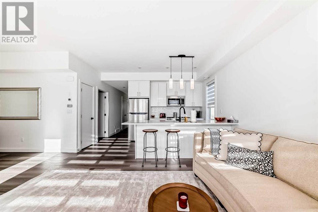 165, 2117 81 Street SW, Calgary, Alberta