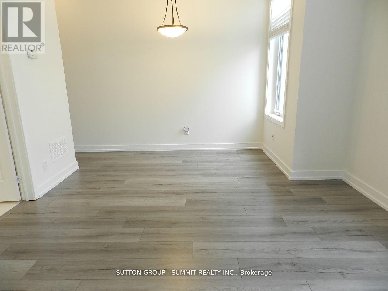 Photo 14 of 344 3066 Sixth Line, Oakville ON