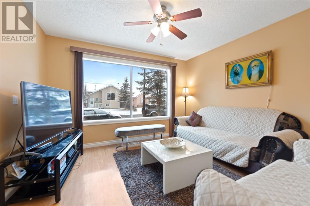 Single Family House 4 Level for Sale in  Taradale Close NE Taradale Calgary 