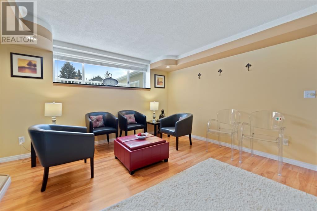 Single Family House 4 Level for Sale in  Taradale Close NE Taradale Calgary 
